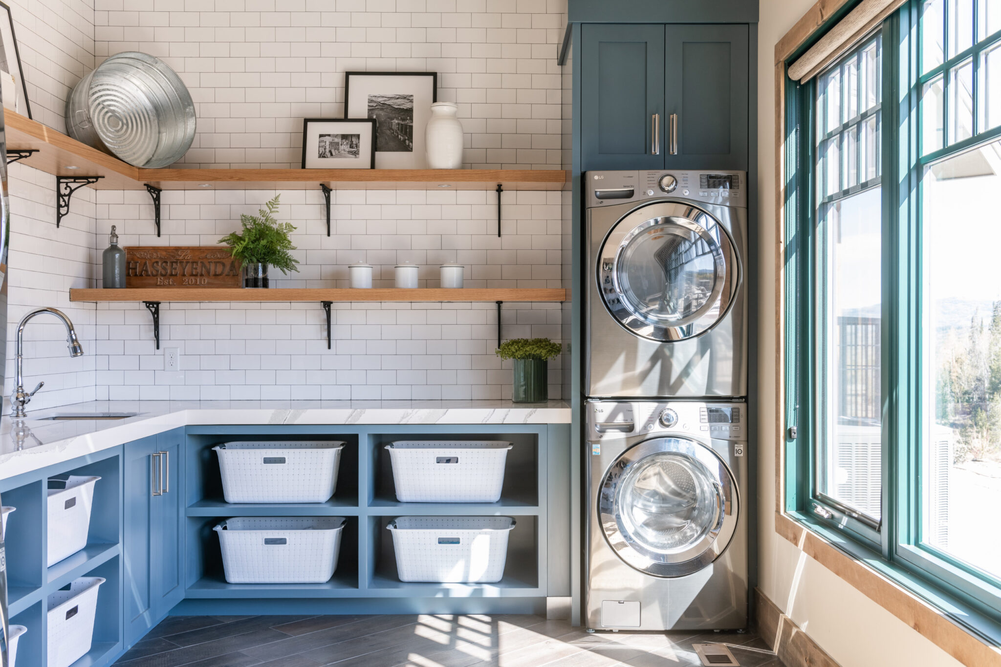Small Laundry Room, Big Style: How to Make the Most of a Tiny Space ...